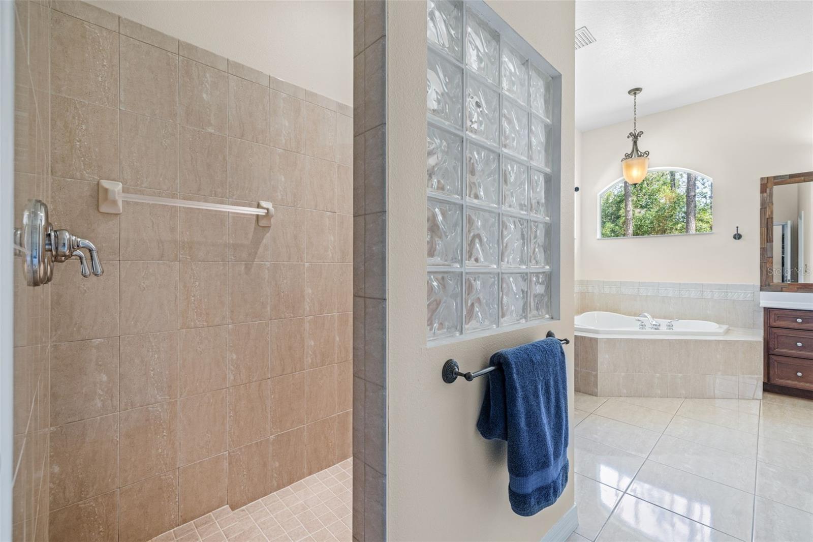 PINE CREST ESTATES - Residential