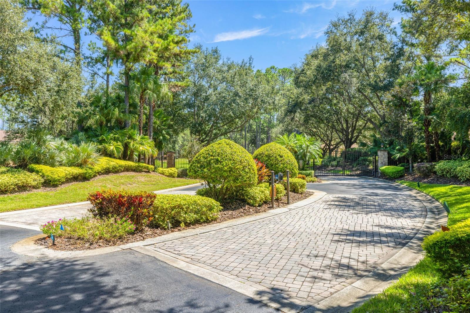 PINE CREST ESTATES - Residential