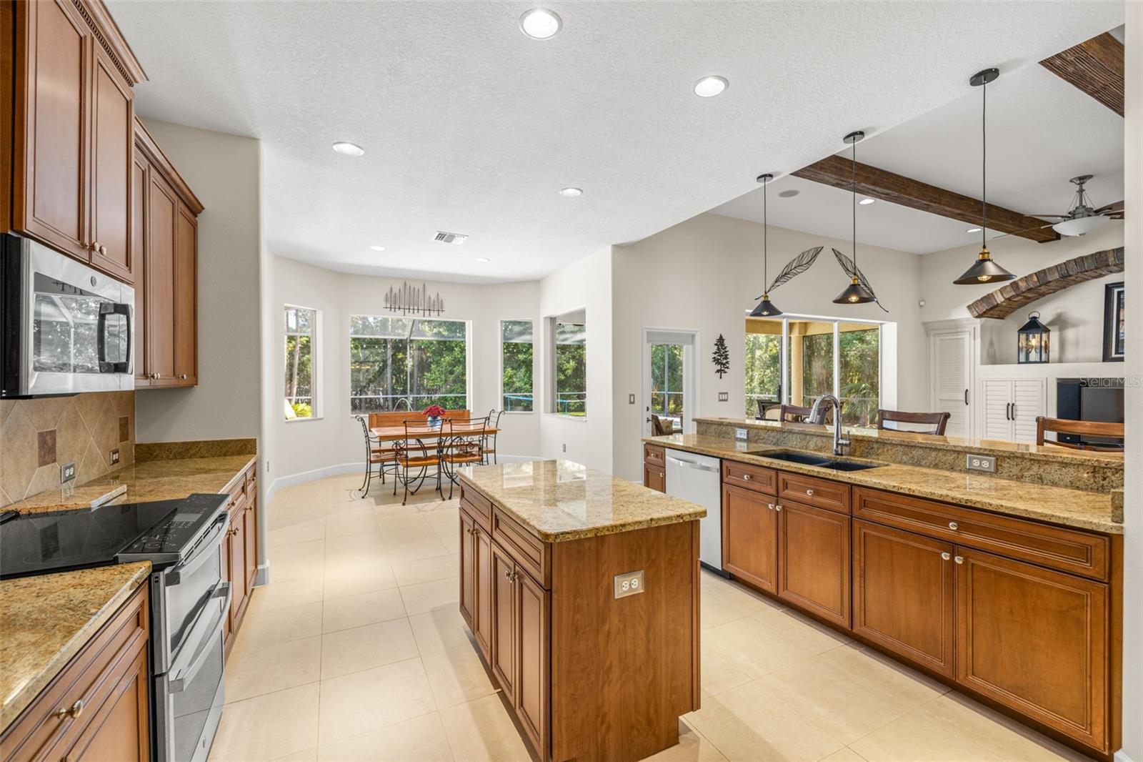 PINE CREST ESTATES - Residential