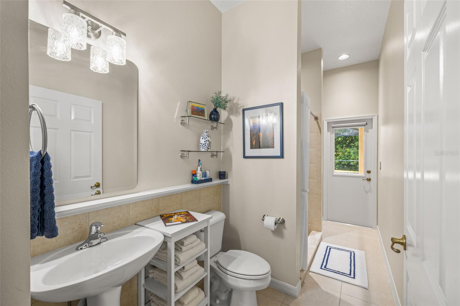 PINE CREST ESTATES - Residential
