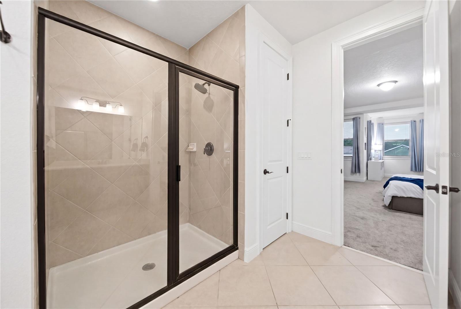 ENCLAVE - Residential