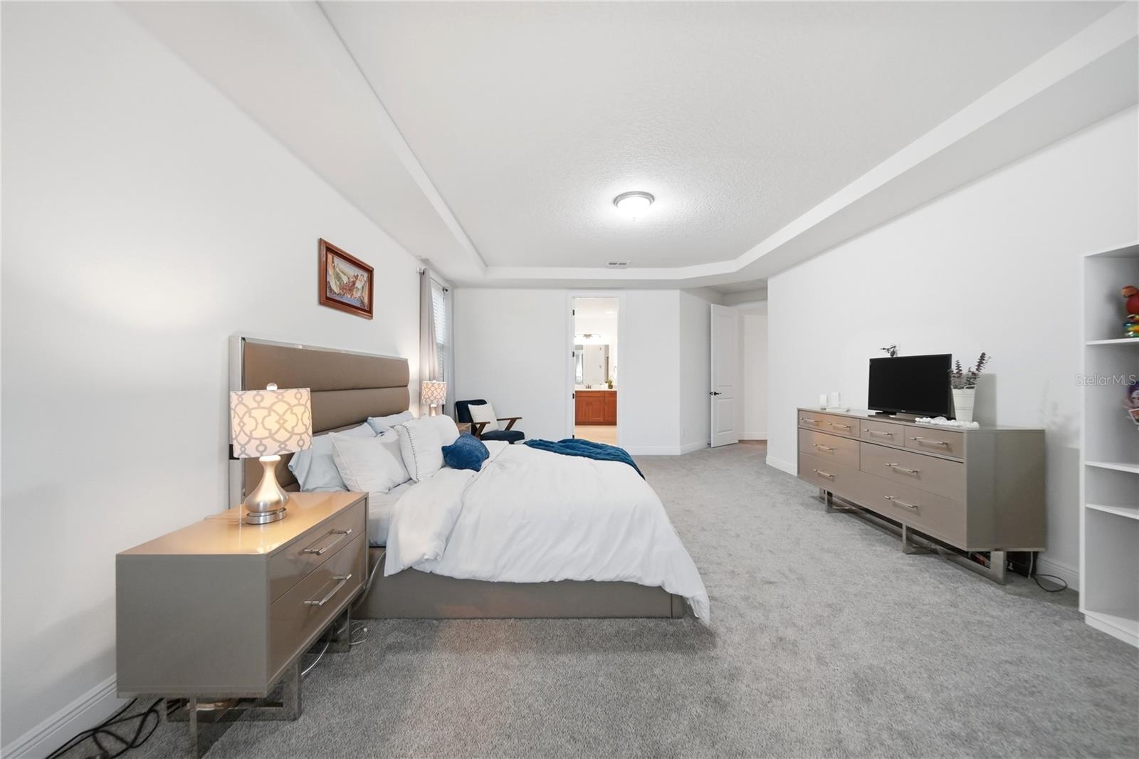 ENCLAVE - Residential