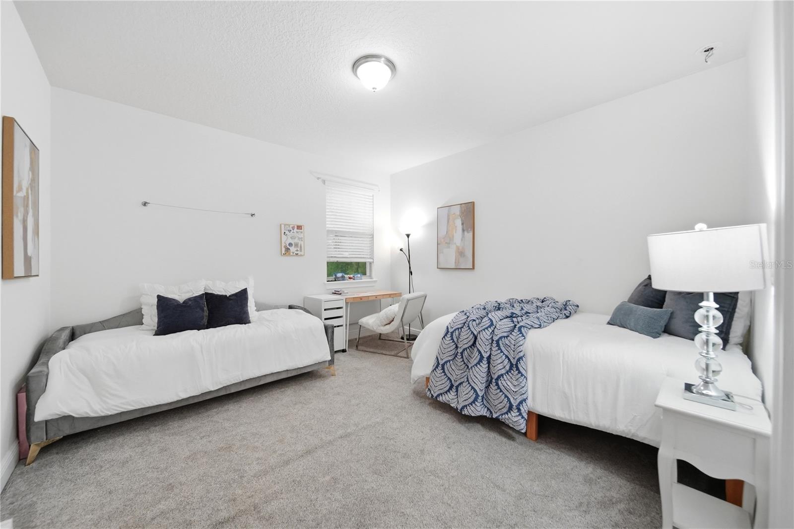 ENCLAVE - Residential