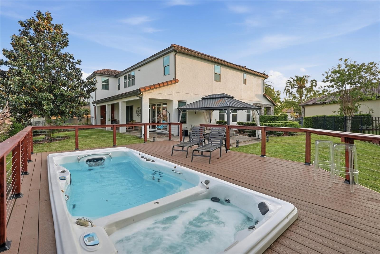 ENCLAVE - Residential