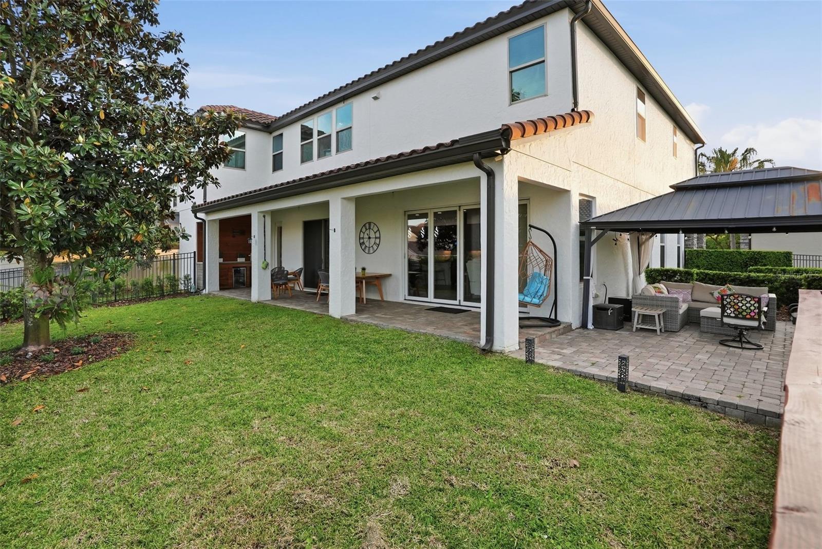 ENCLAVE - Residential