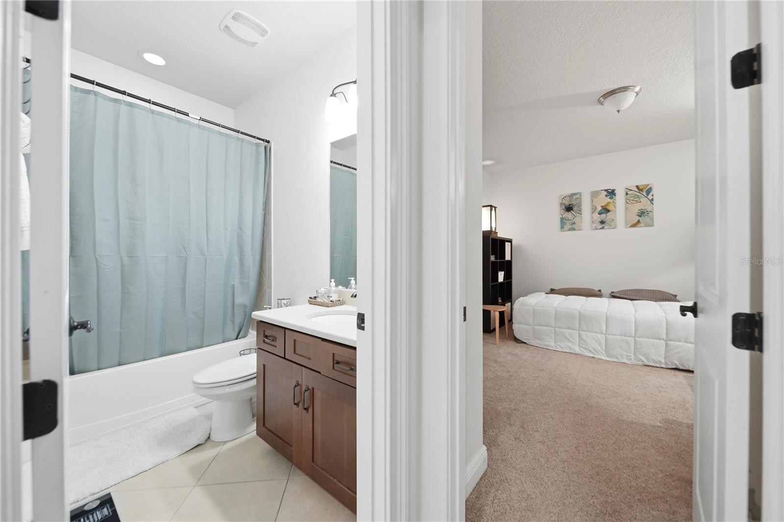 ENCLAVE - Residential