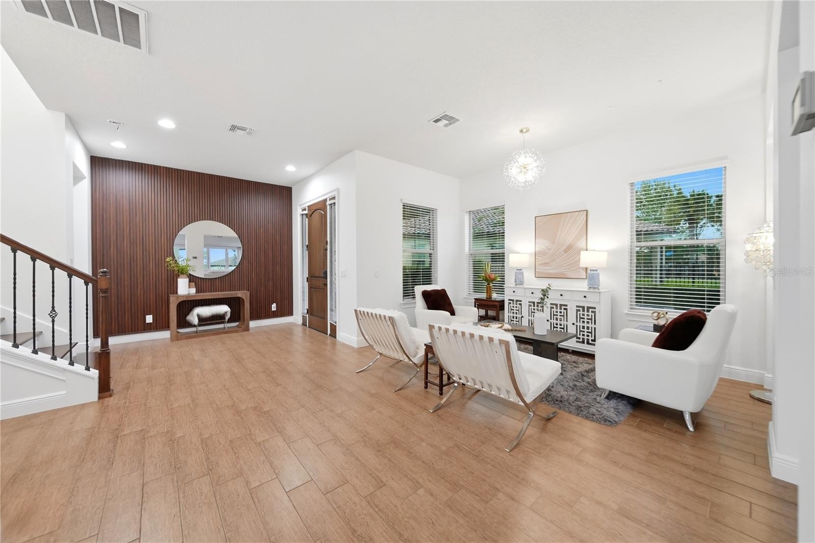 ENCLAVE - Residential