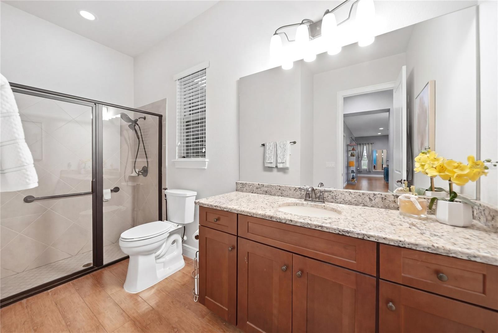 ENCLAVE - Residential