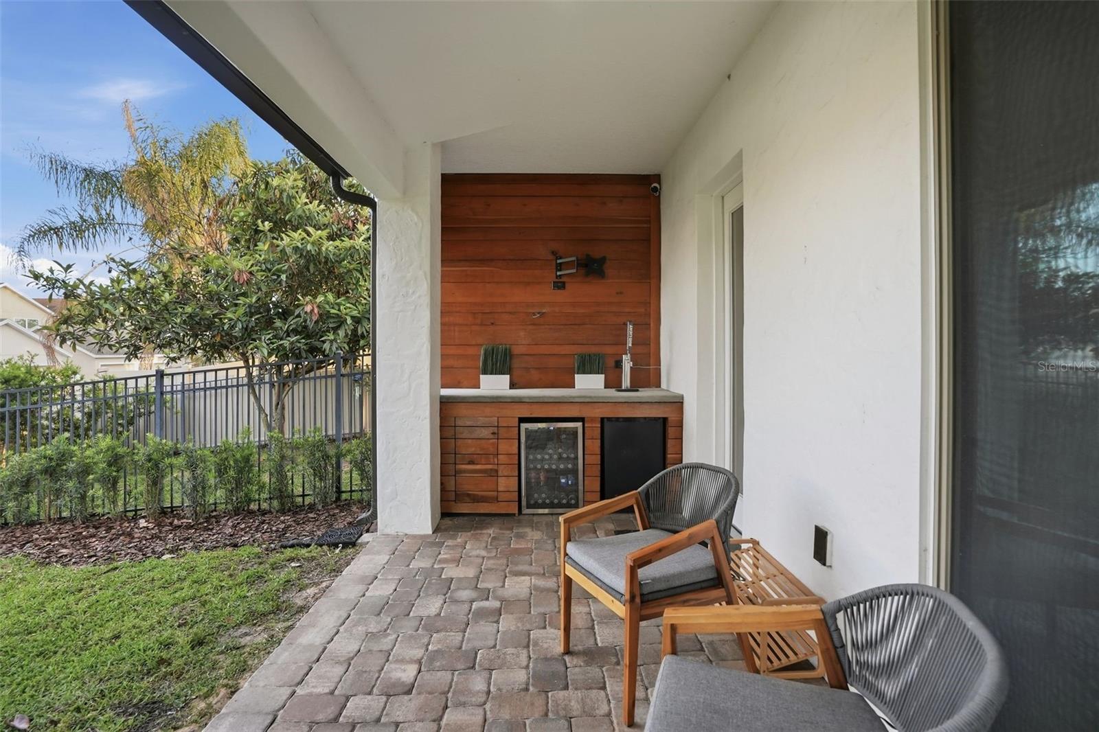 ENCLAVE - Residential