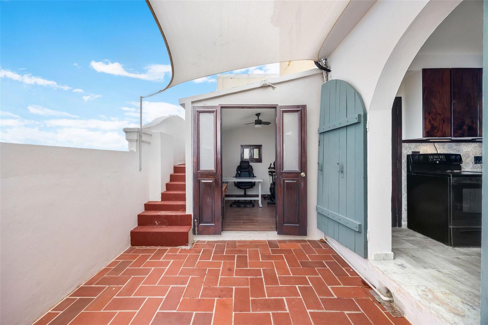 PLAZA CONDOMINIUM - Residential