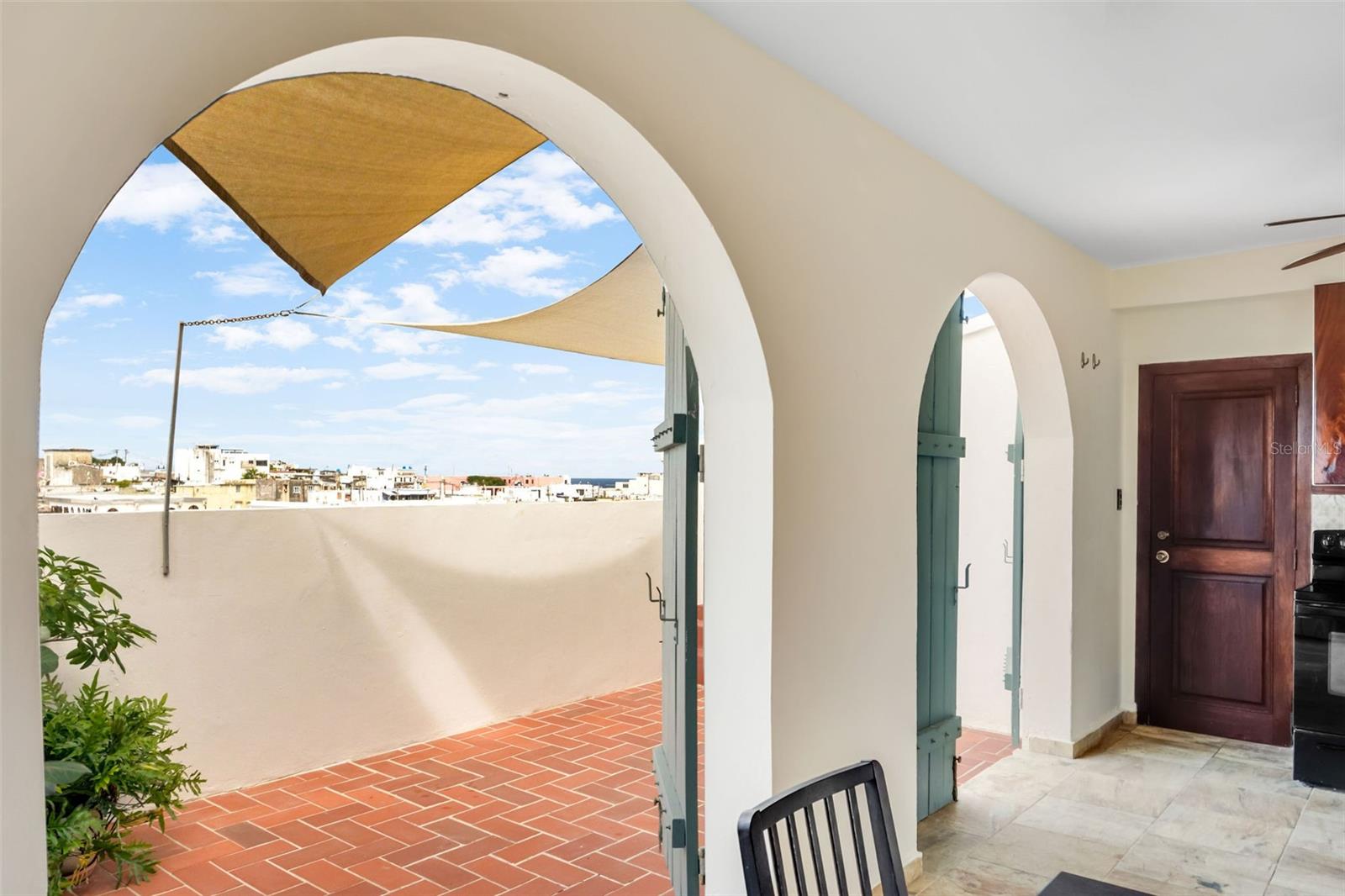 PLAZA CONDOMINIUM - Residential