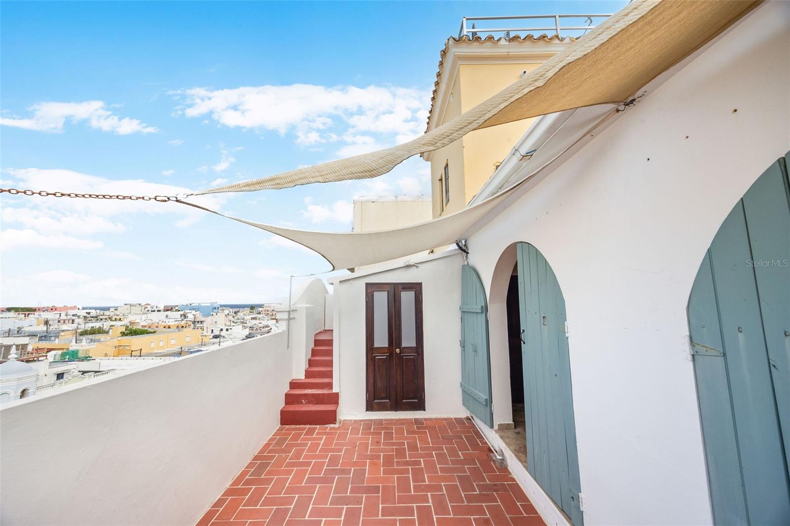 PLAZA CONDOMINIUM - Residential