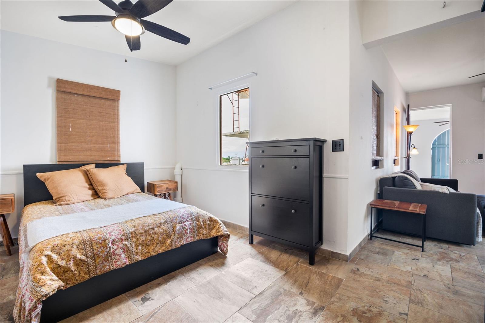 PLAZA CONDOMINIUM - Residential