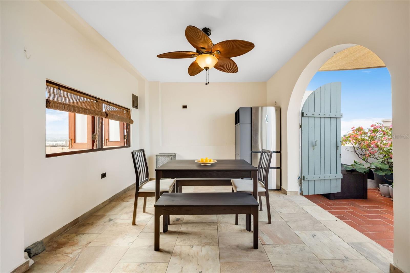 PLAZA CONDOMINIUM - Residential