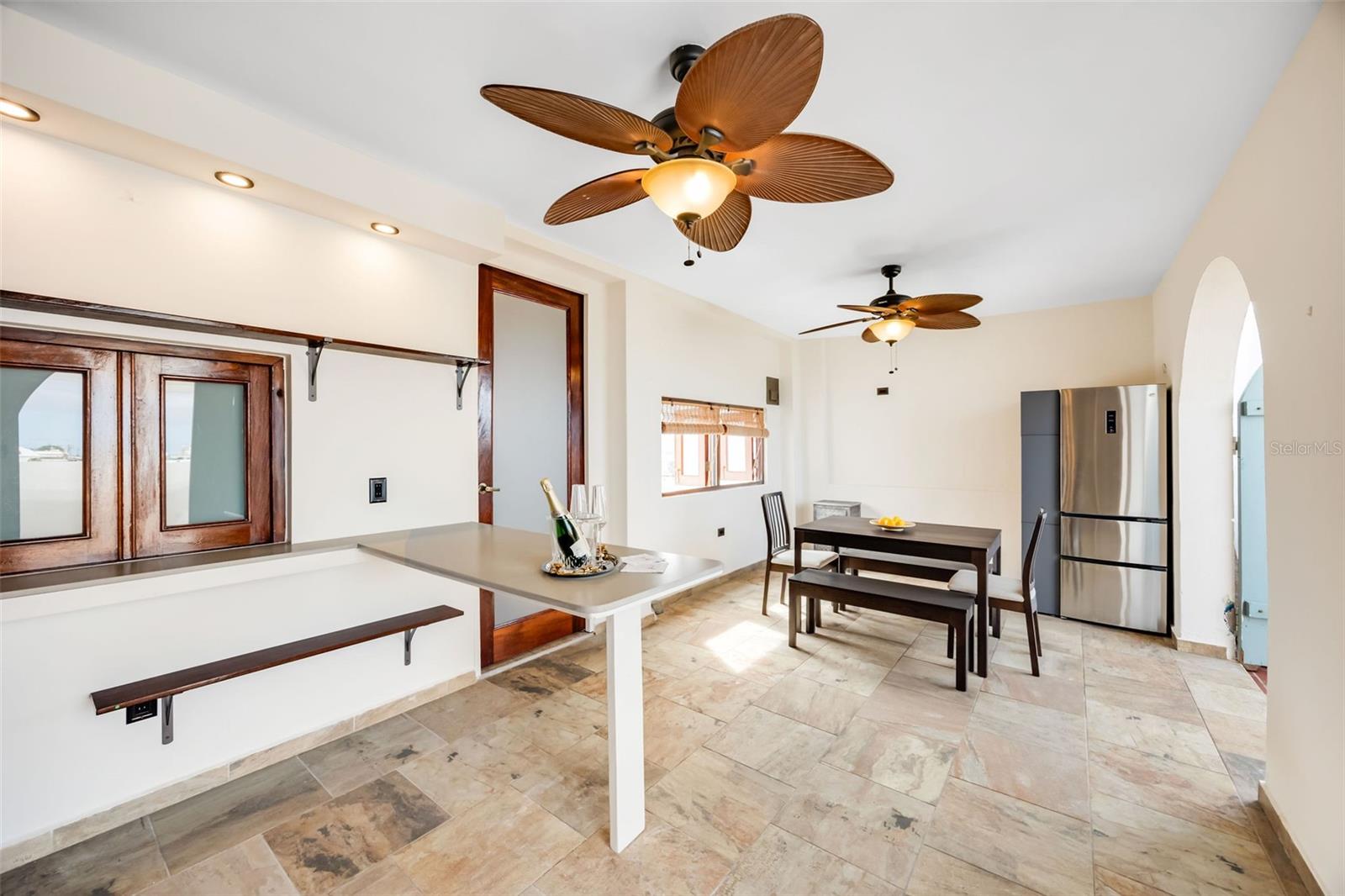 PLAZA CONDOMINIUM - Residential