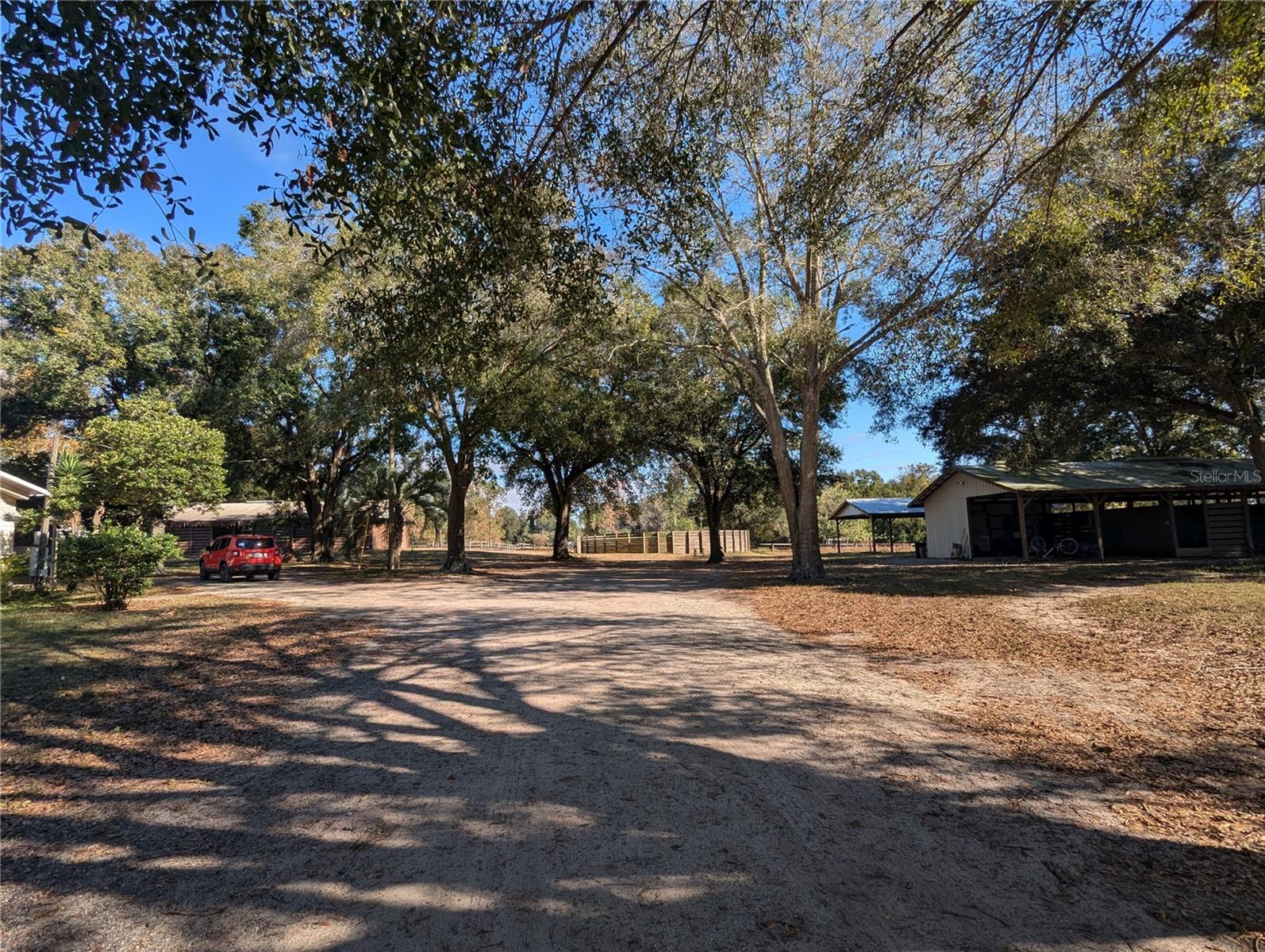 8425 NE 33RD COURT