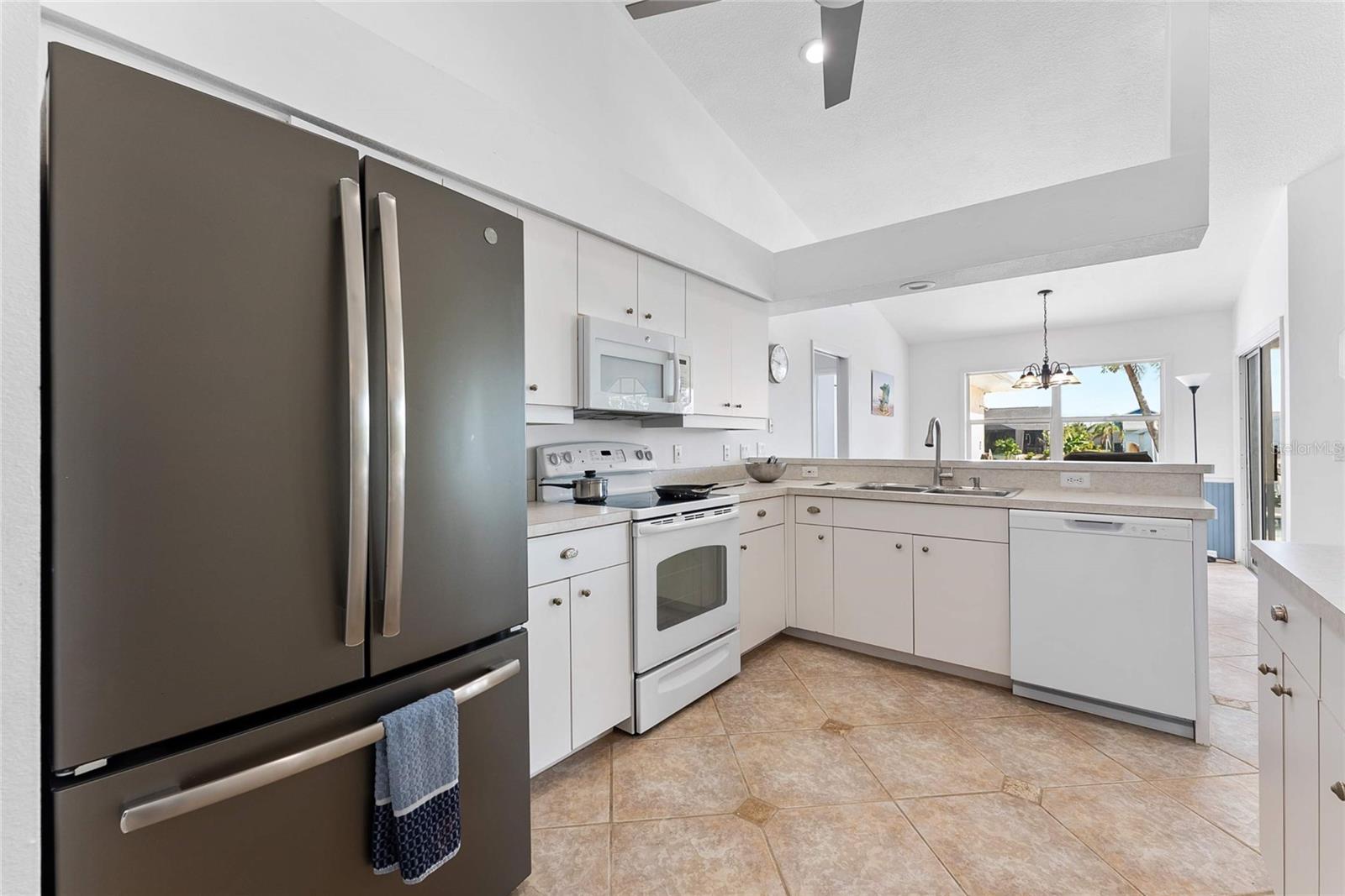 PORT CHARLOTTE SEC 081 - Residential Lease