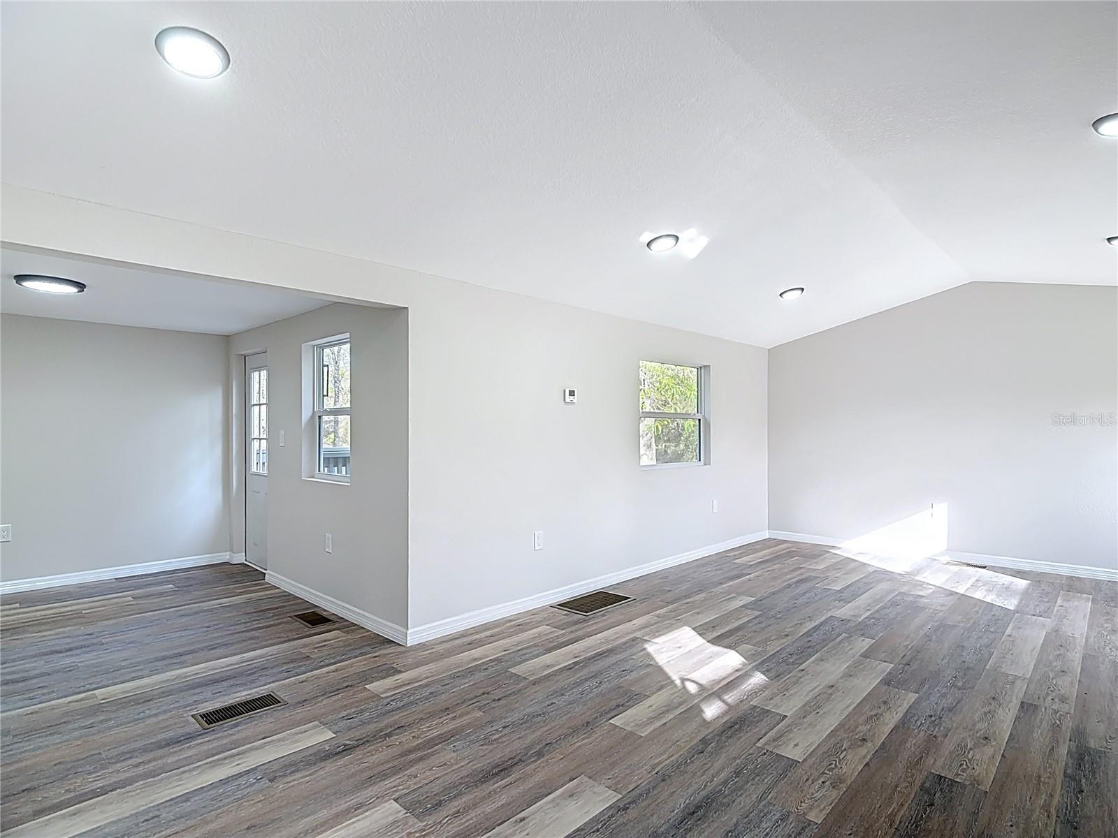 COUNTRY HAVEN - Residential