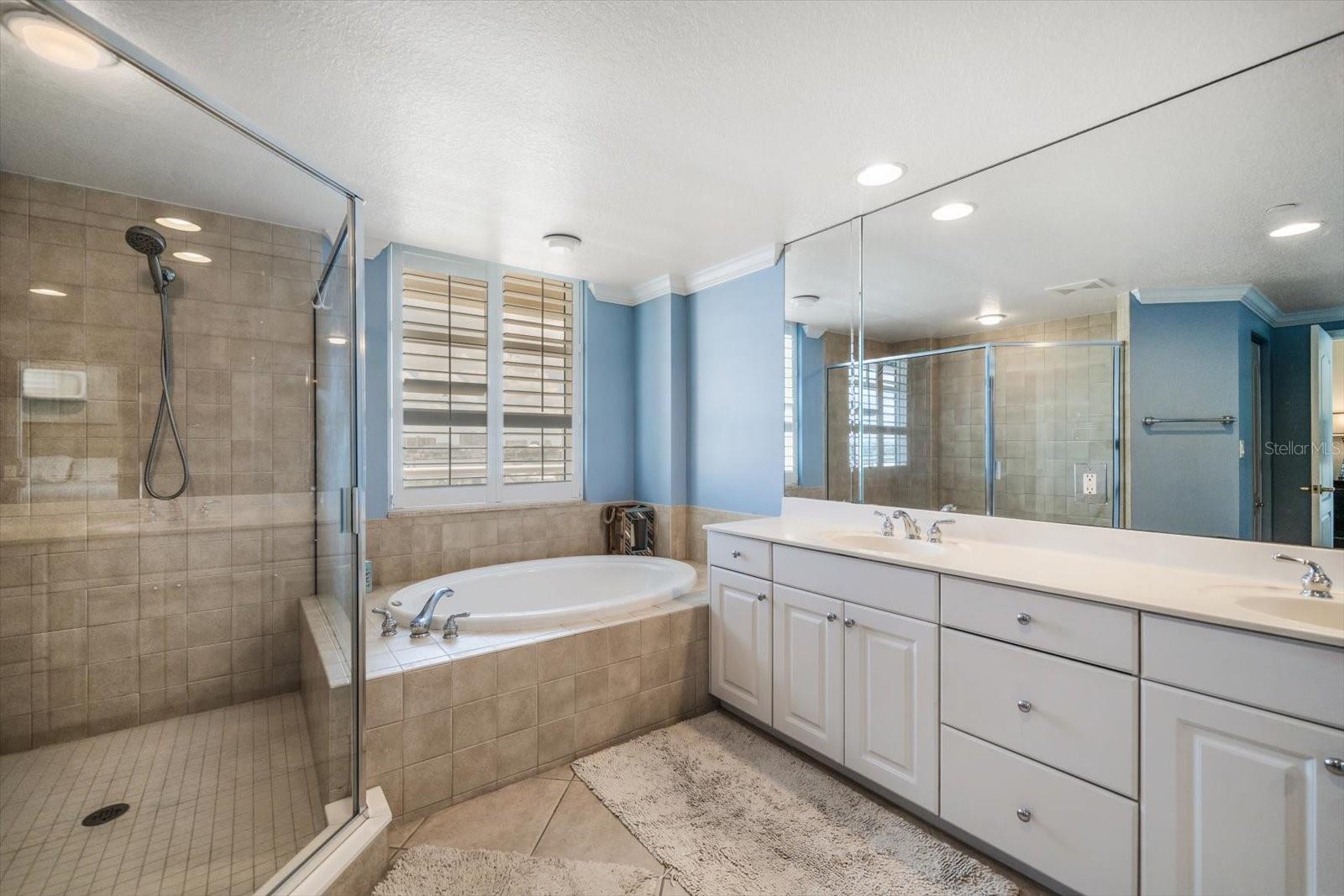 MANDALAY BEACH CLUB CONDO - Residential