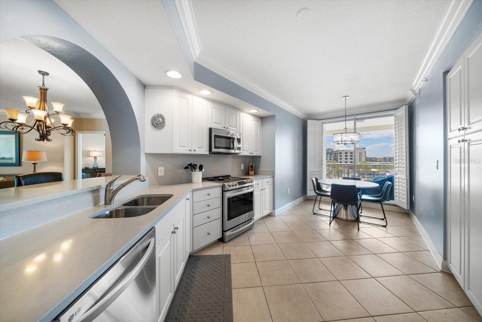 MANDALAY BEACH CLUB CONDO - Residential