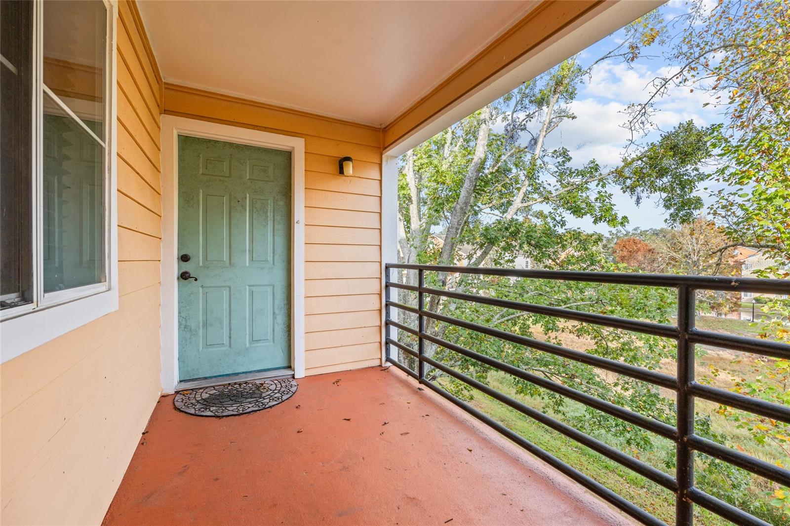 UNIVERSITY COMMONS - Residential