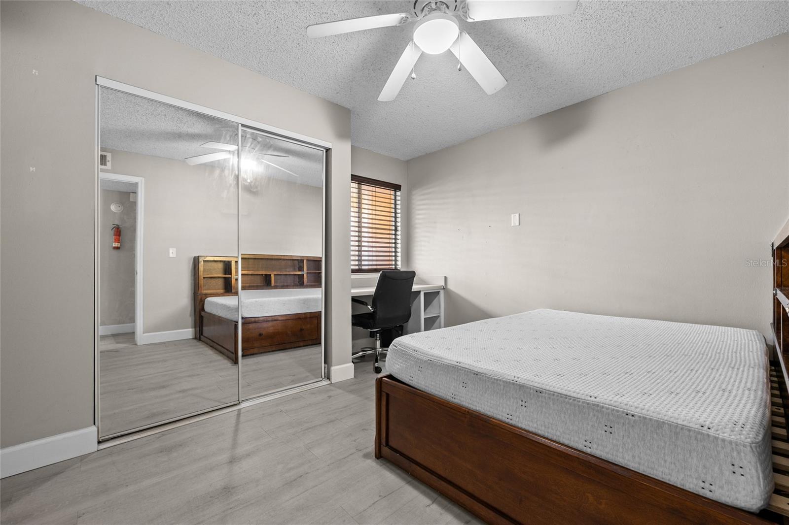 UNIVERSITY COMMONS - Residential