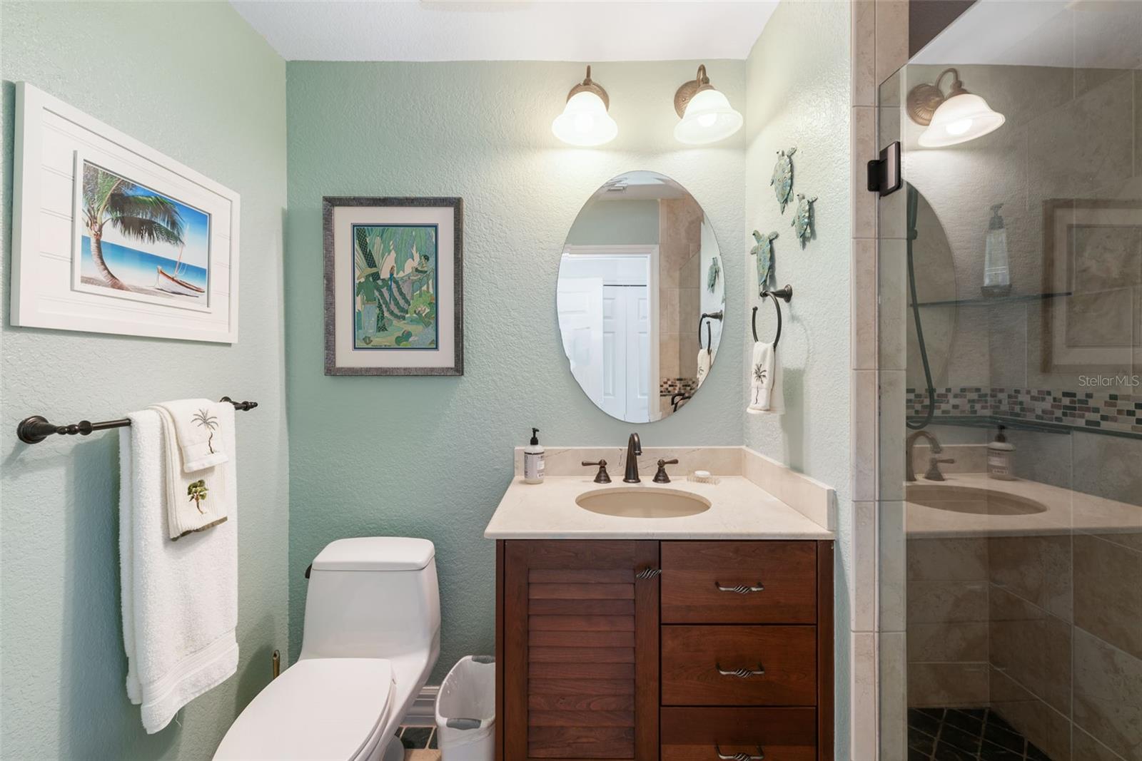 HARBOURVIEW CONDO - Residential