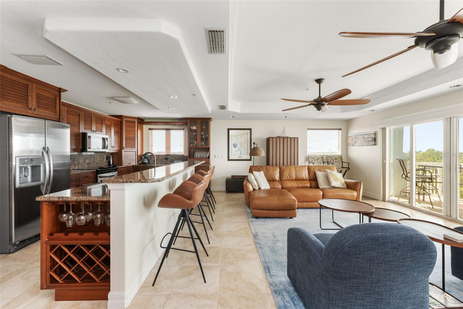 HARBOURVIEW CONDO - Residential