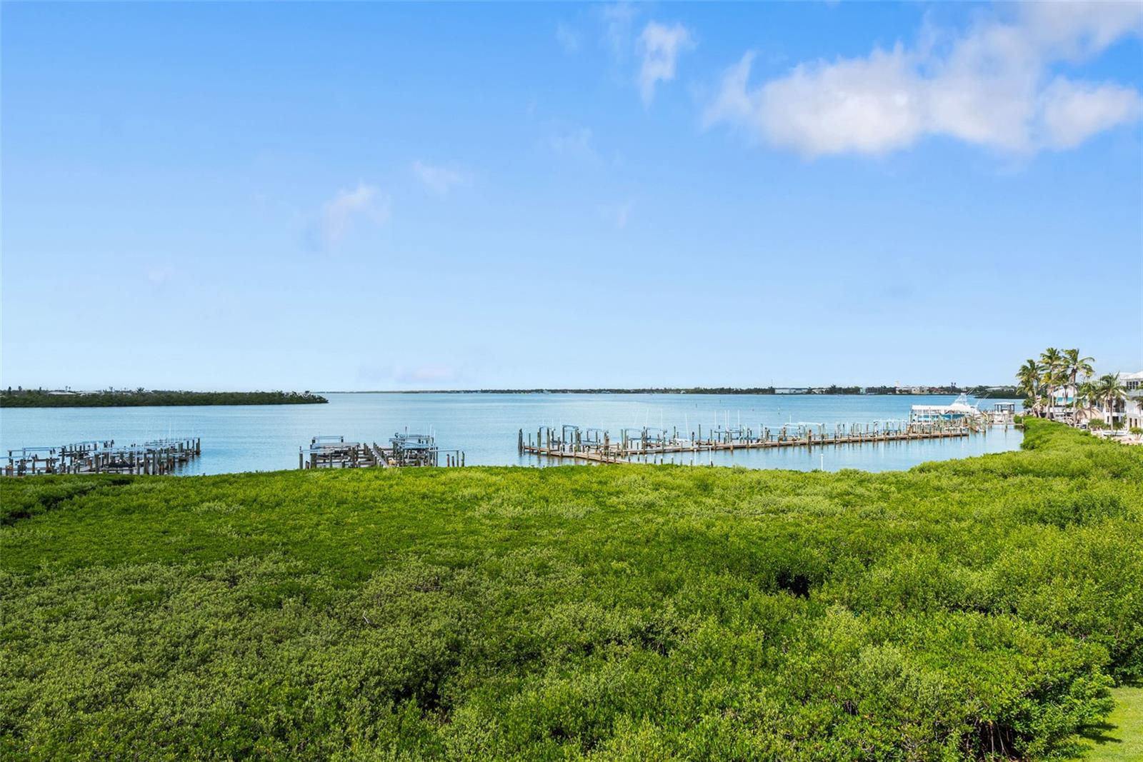 HARBOURVIEW CONDO - Residential