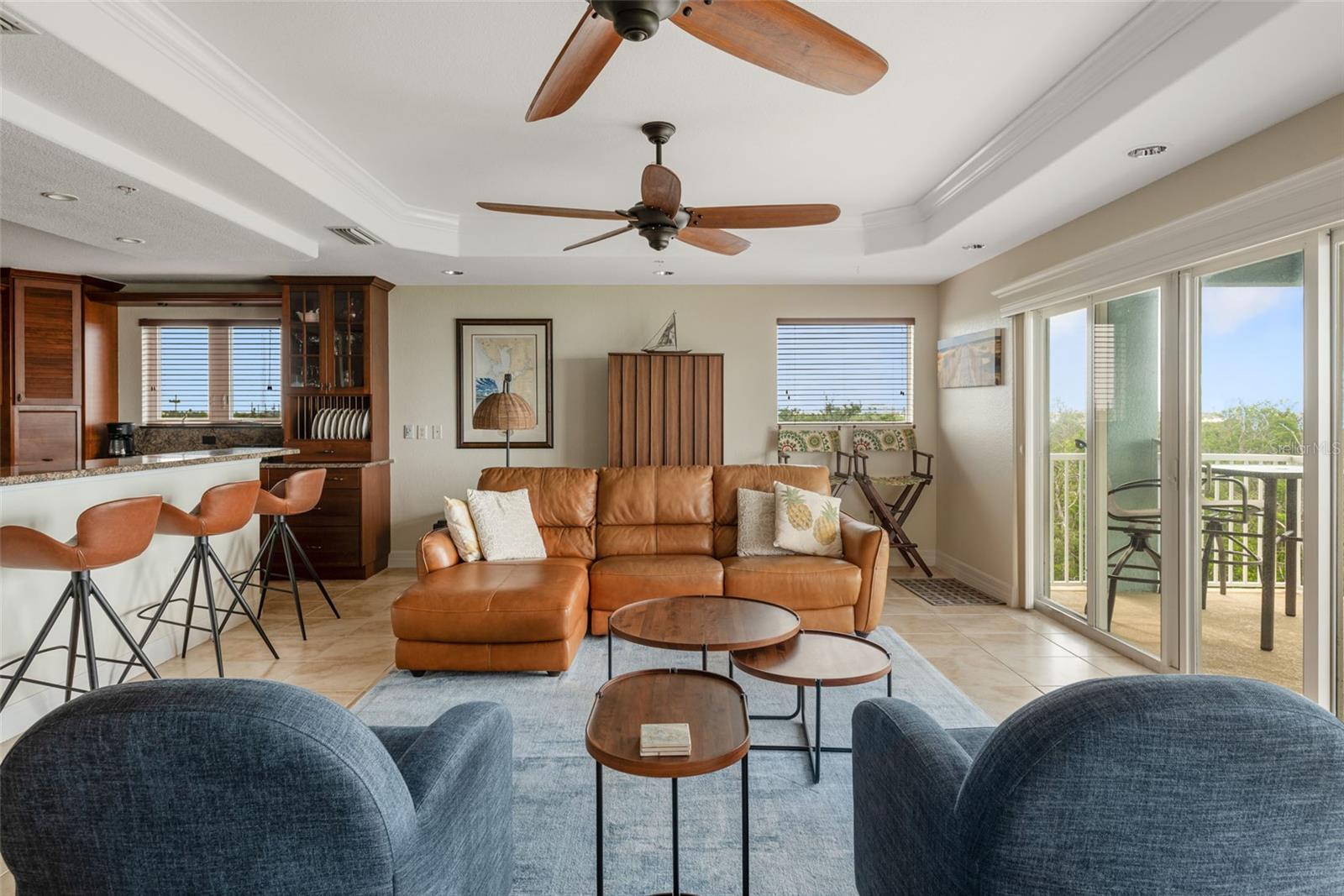 HARBOURVIEW CONDO - Residential