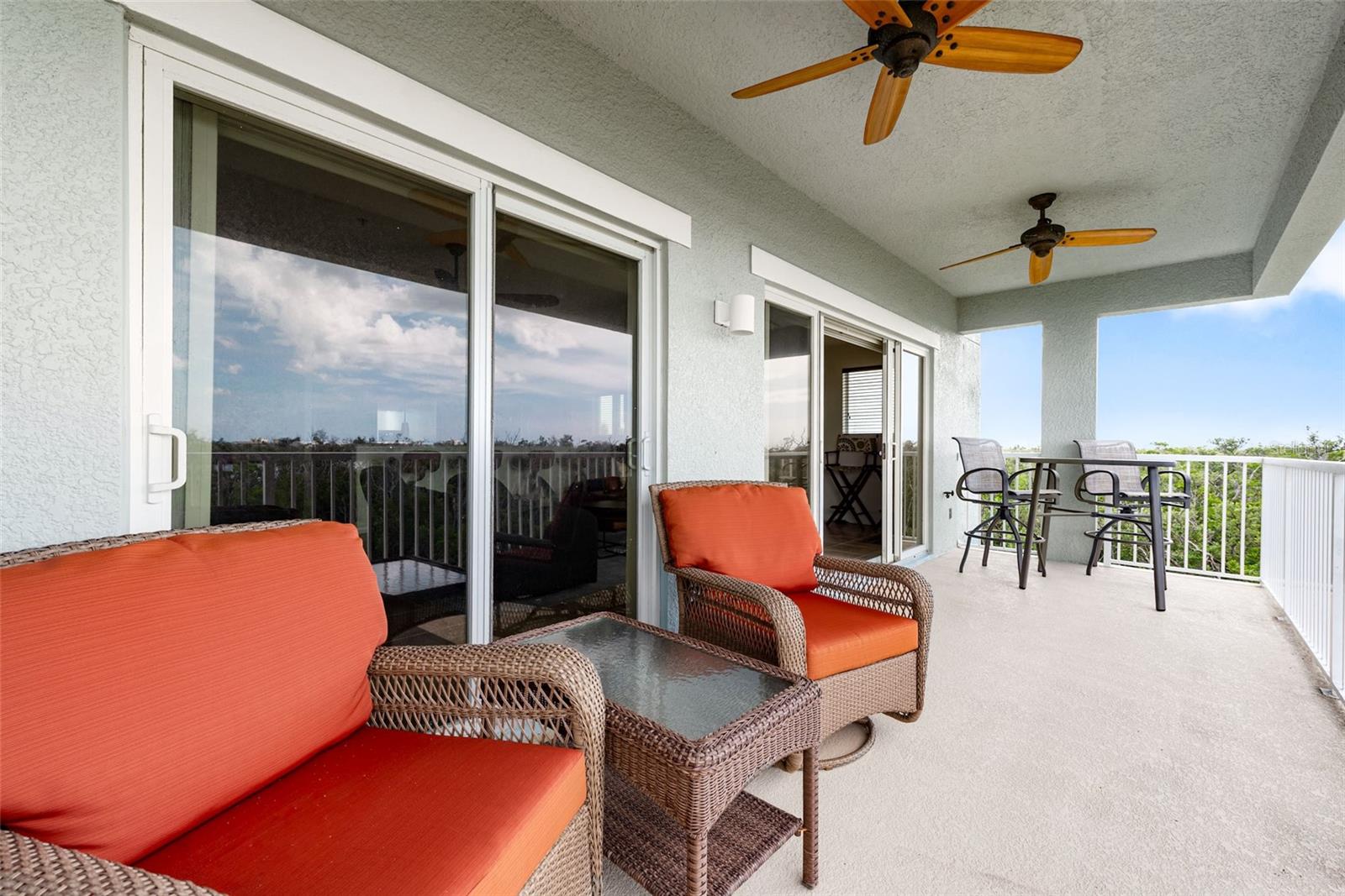 HARBOURVIEW CONDO - Residential