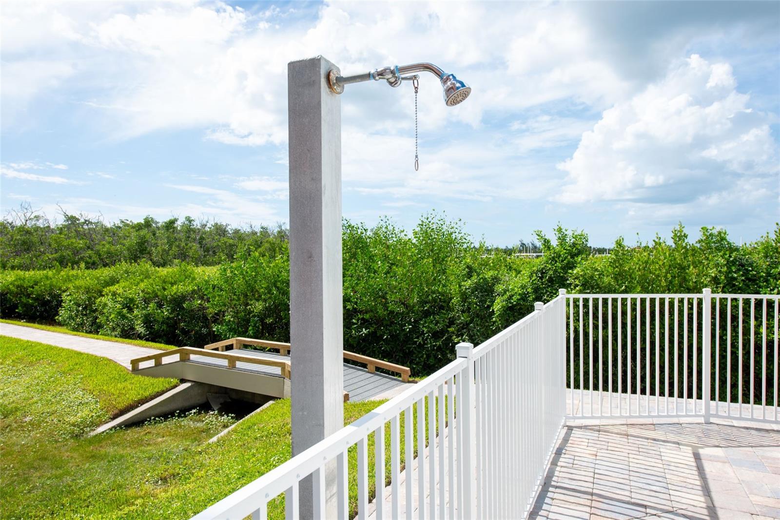 HARBOURVIEW CONDO - Residential