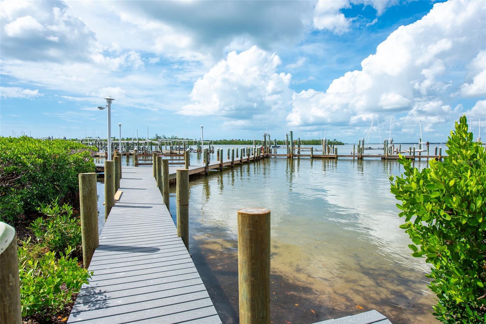 HARBOURVIEW CONDO - Residential