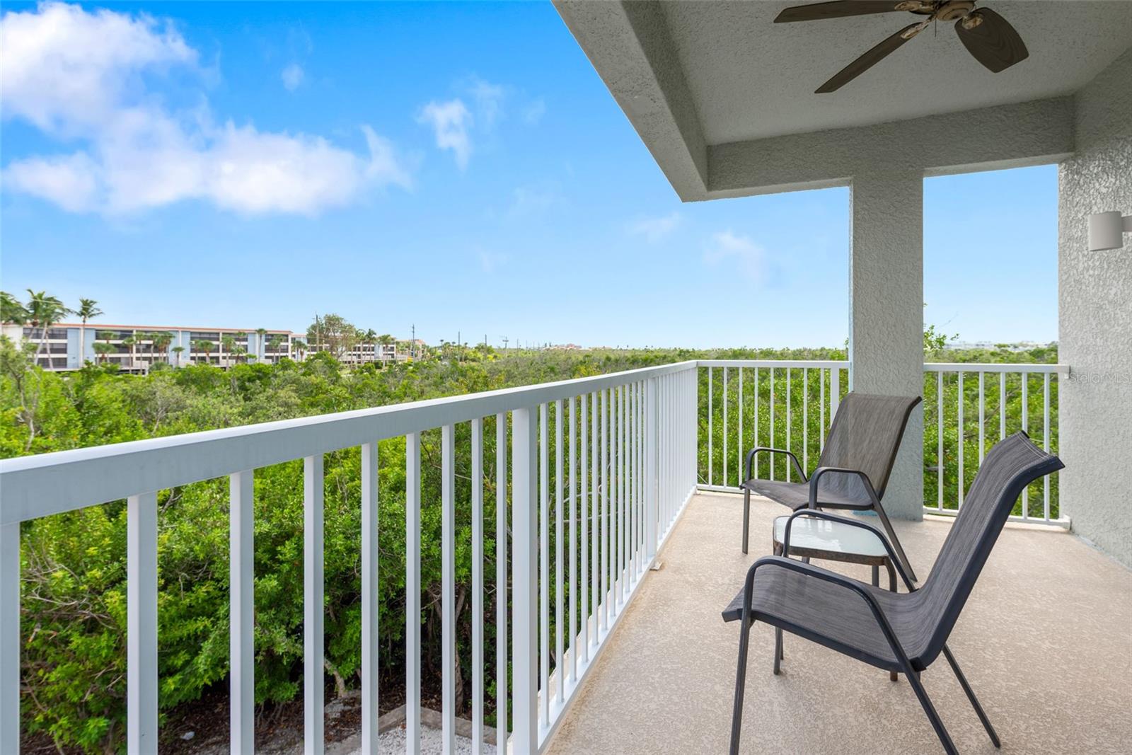 HARBOURVIEW CONDO - Residential