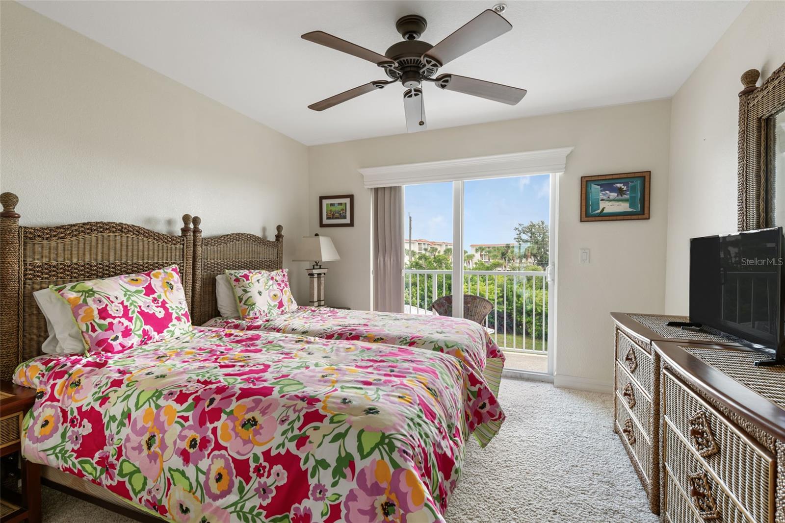 HARBOURVIEW CONDO - Residential