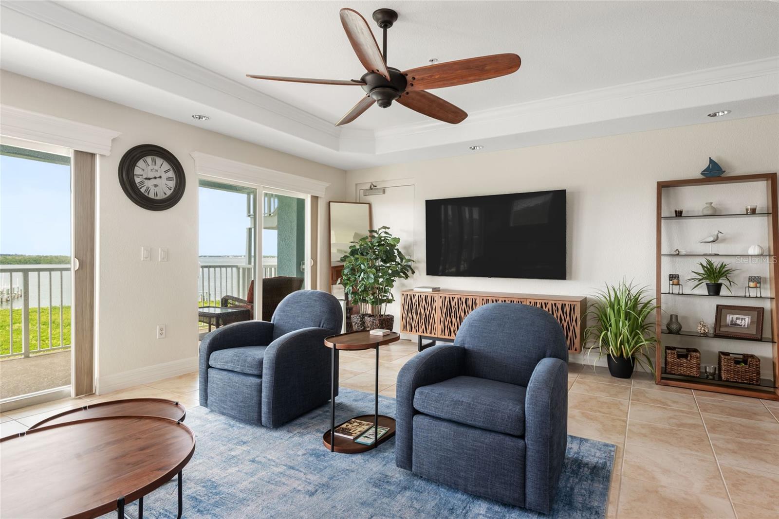 HARBOURVIEW CONDO - Residential