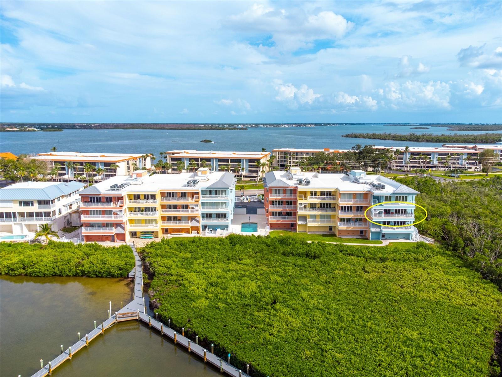 HARBOURVIEW CONDO - Residential