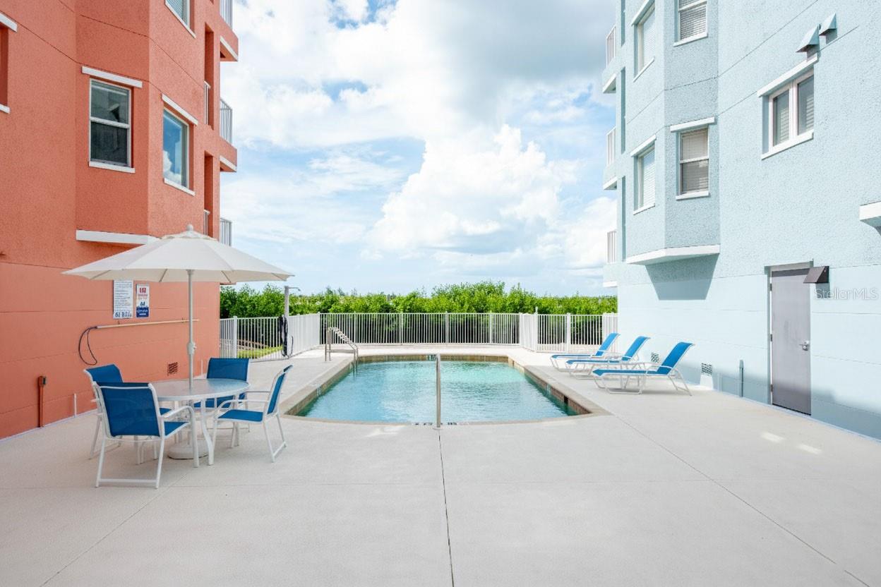 HARBOURVIEW CONDO - Residential