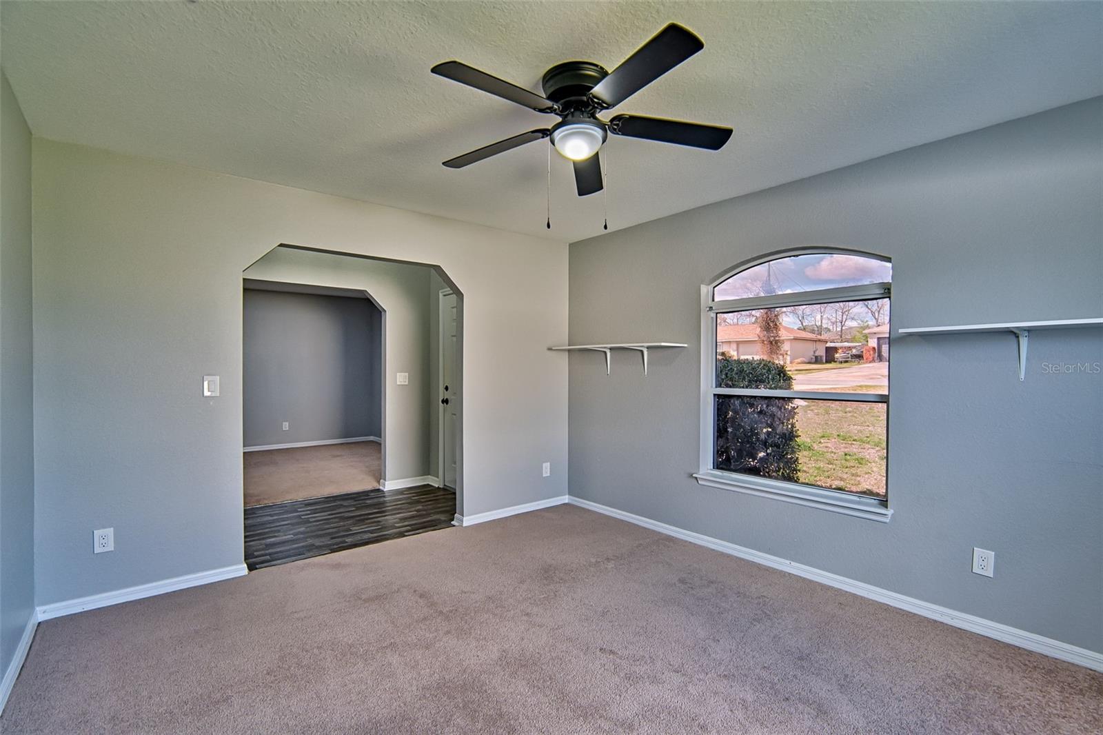 SILVER SPGS SHORES UN 20 - Residential