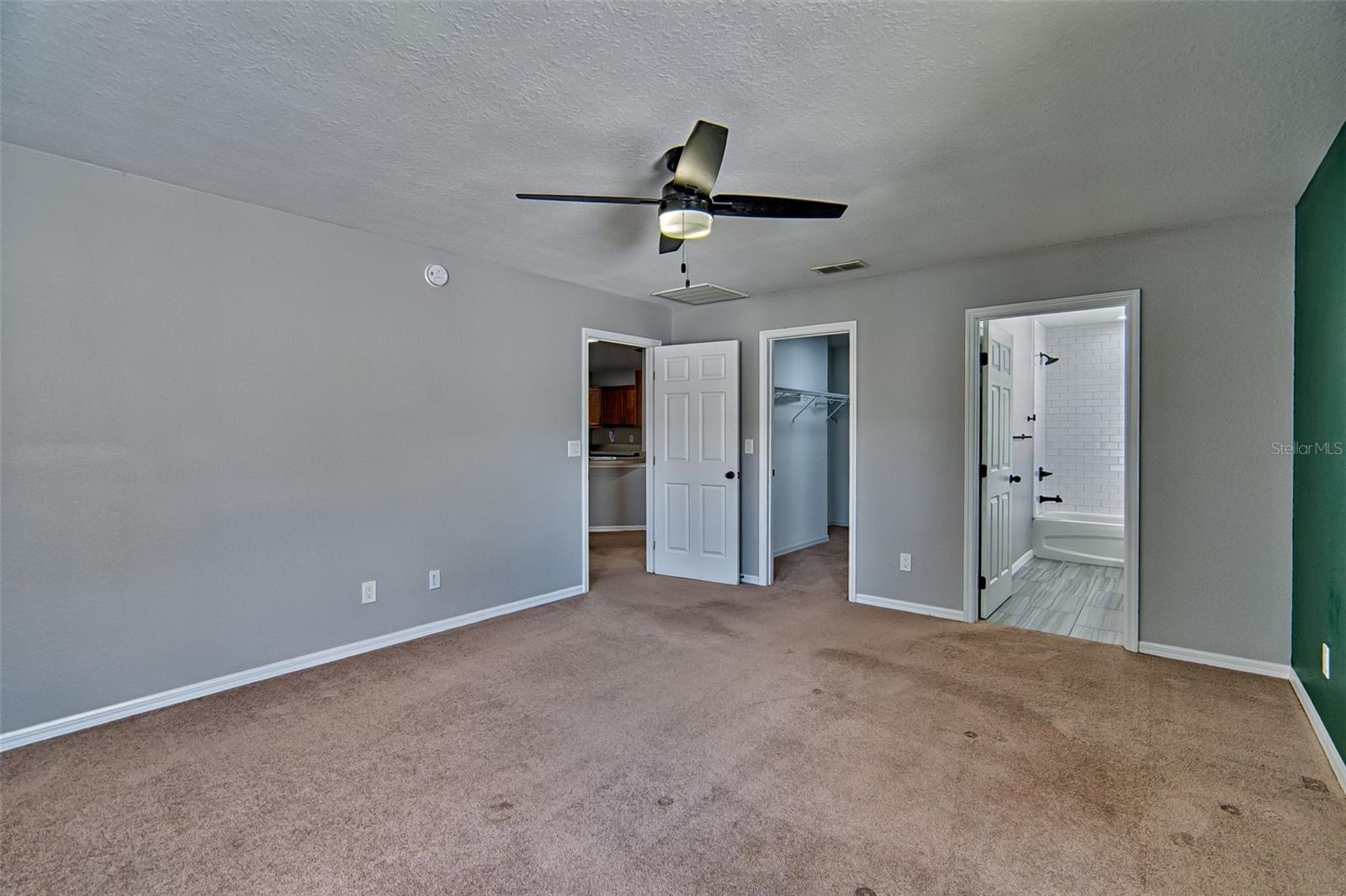 SILVER SPGS SHORES UN 20 - Residential