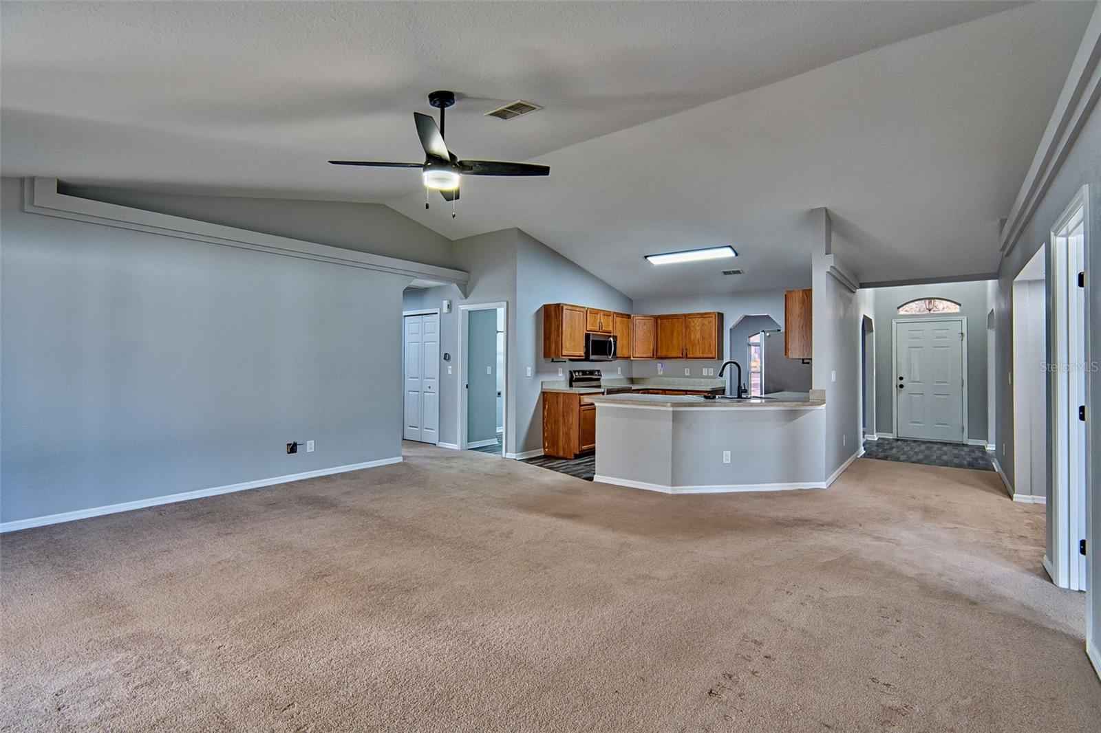 SILVER SPGS SHORES UN 20 - Residential