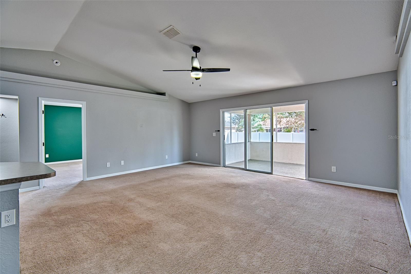 SILVER SPGS SHORES UN 20 - Residential