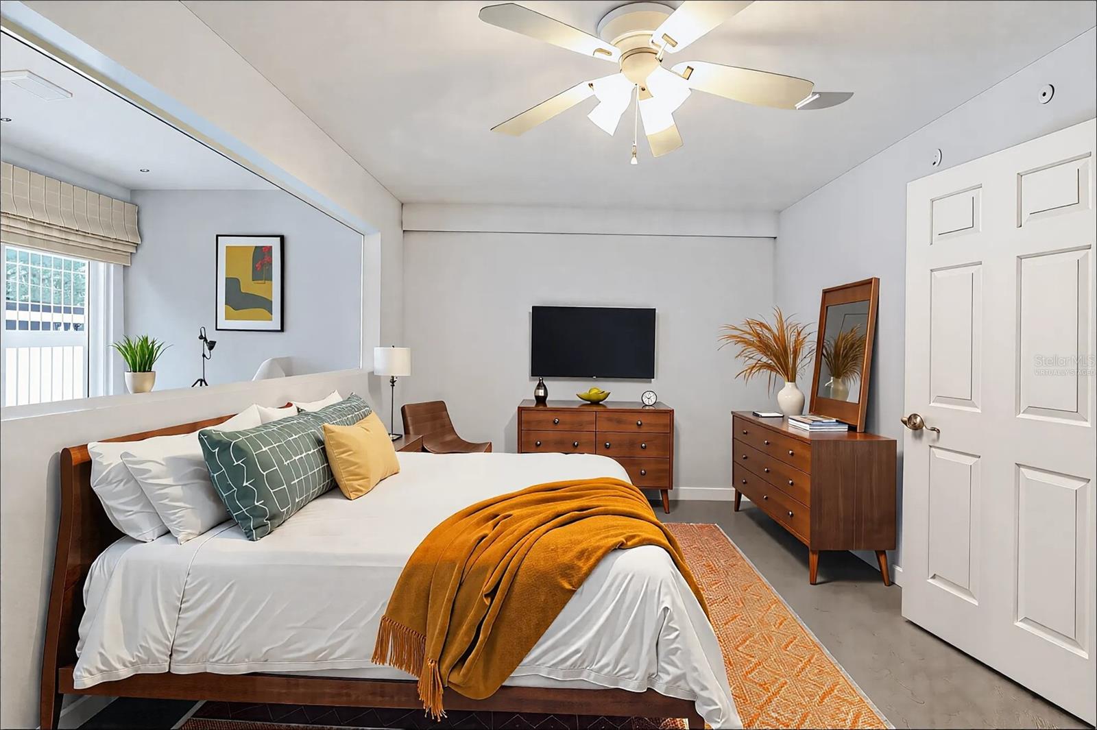 TOWN APTS CONDO - Residential
