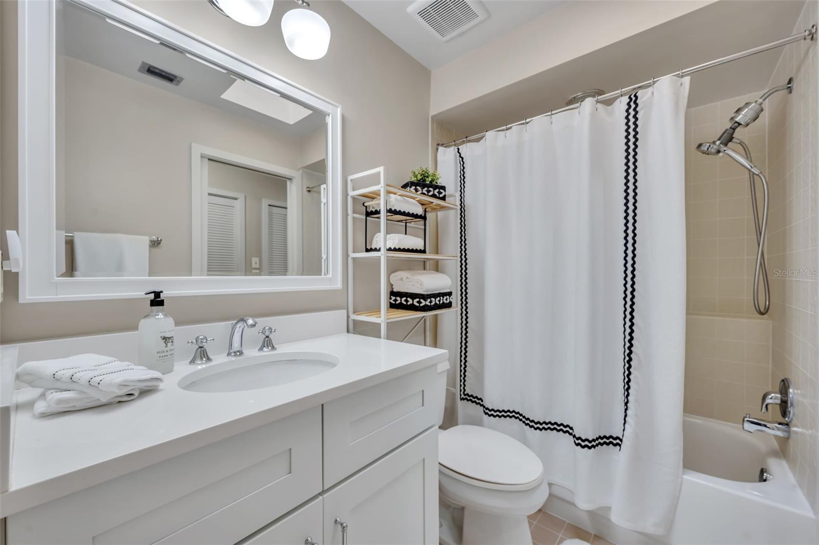 SUN BAY CLUB CONDO - Residential