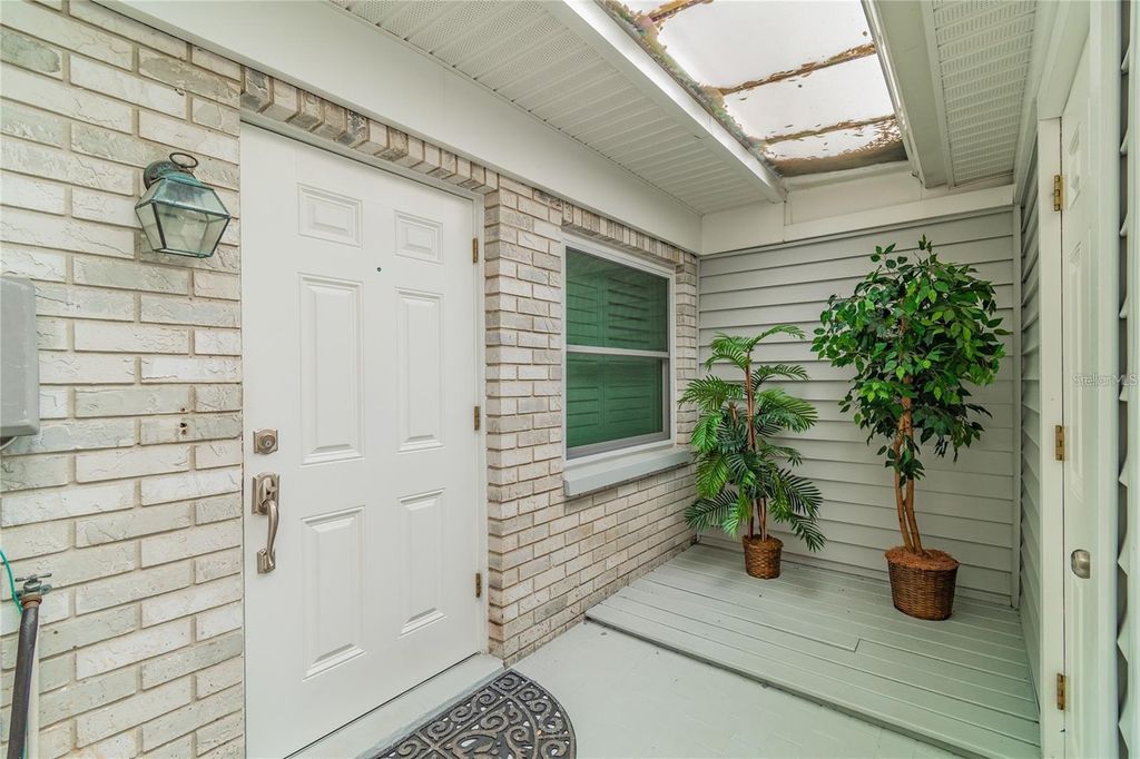 Photo of 2523 W Tennessee Avenue, Tampa, FL 33629 (MLS # TB8459165)