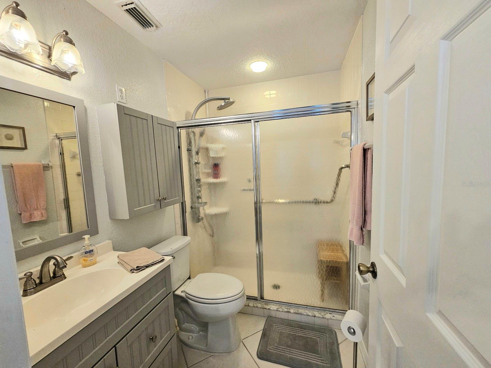 TALA LAKES PH 04 BLDG F 02 - Residential
