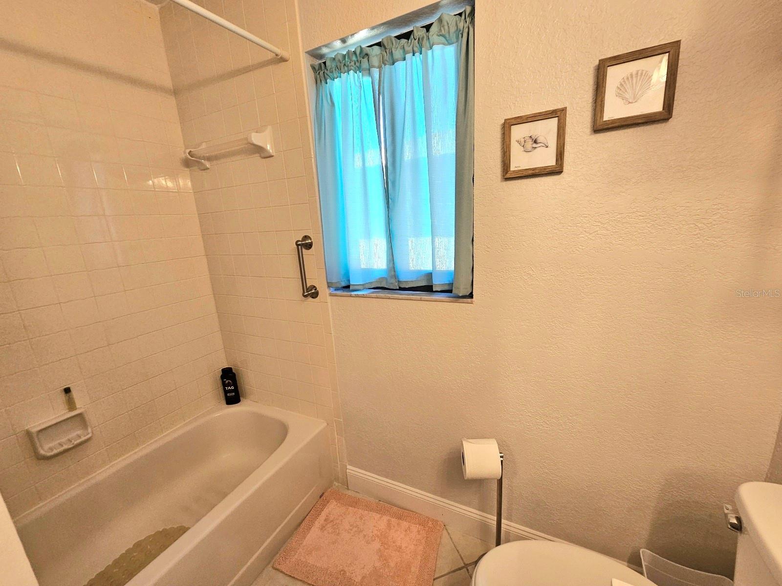 TALA LAKES PH 04 BLDG F 02 - Residential