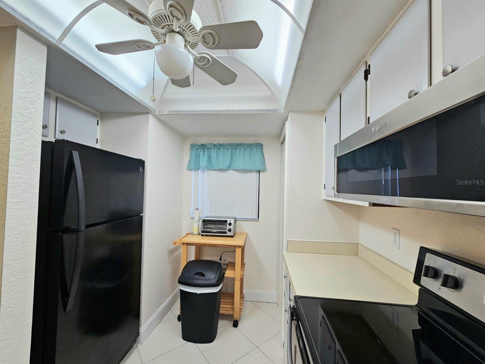 TALA LAKES PH 04 BLDG F 02 - Residential