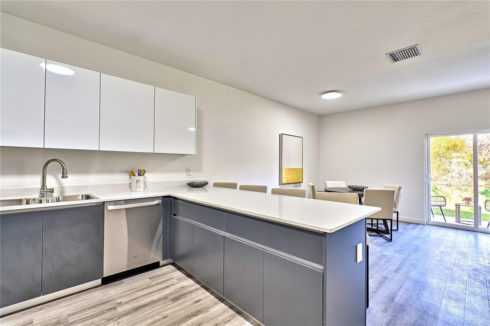 EAGLE TRACE TOWNHOMES CONDO - Residential