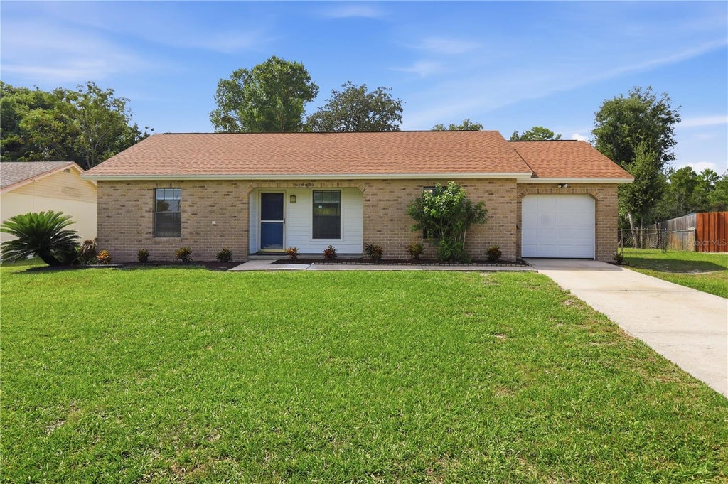 Photo of 943 Marquette Court, Deltona, FL 32725 (MLS # V4951677)